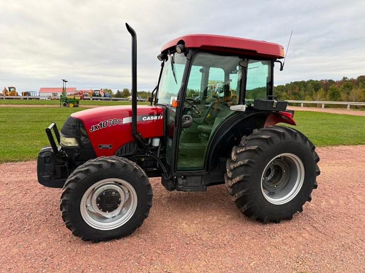 case-ih-jx1070c-image-1