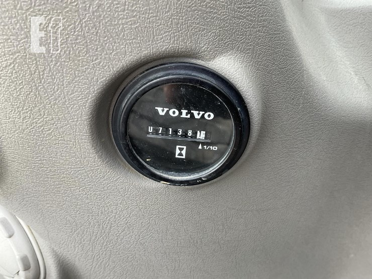 2016-volvo-ec220el-image-17