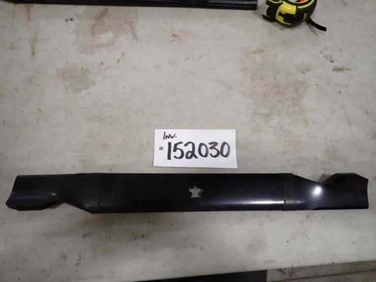 qty-of-3-21"-lawn-mower-blades-image-1