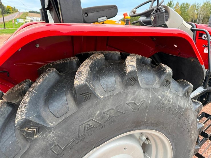 case-ih-farmall-85u-image-10