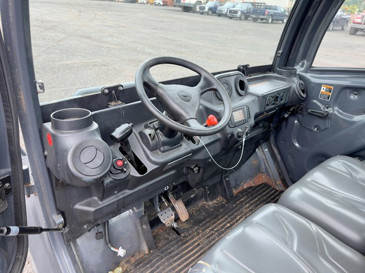 2014-kubota-rtv-x1100c-image-18
