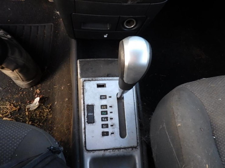 2011-chevrolet-aveo-lt-sedan-image-22