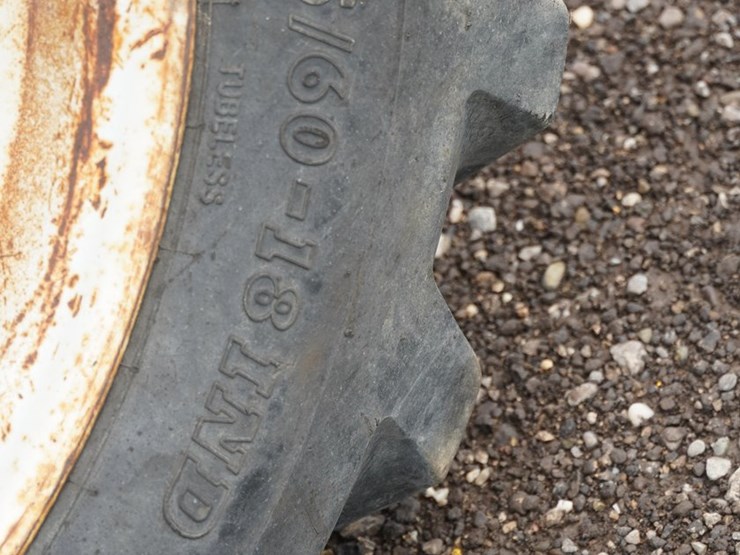 2005-kubota-r520s-image-46