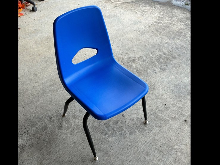 #106-•-(5)-chairs-image-1