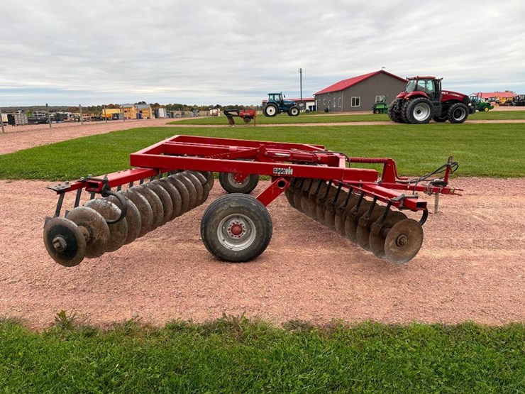 case-ih-3800-image-4