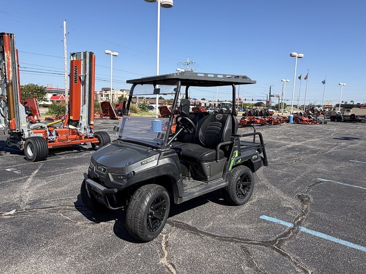 envy-nv4-neighborhood-vehicle-image-32