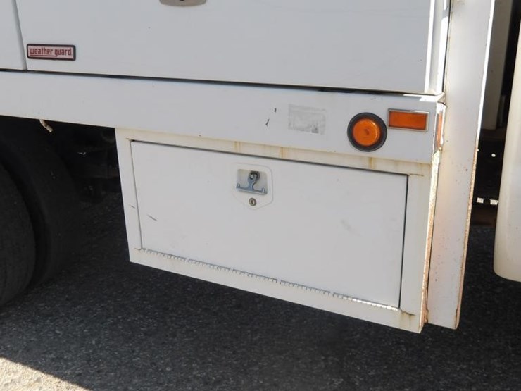 2016-ford-f550-image-11
