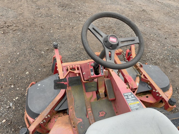 toro-groundsmaster-325d-image-15