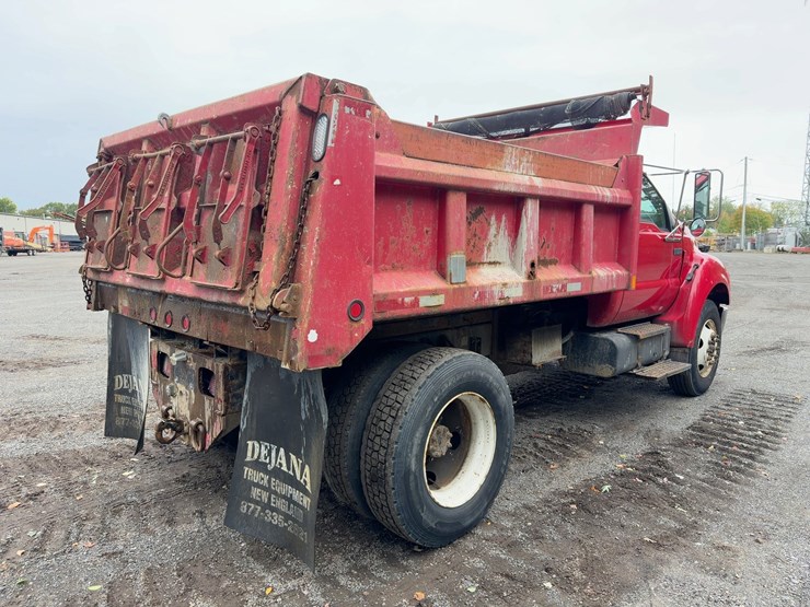 2004-ford-f650-xlt-image-5