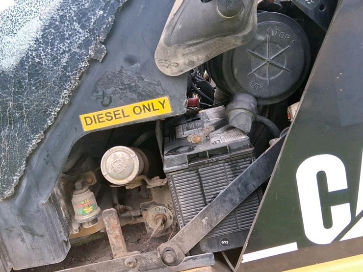 2002-caterpillar-906-image-23