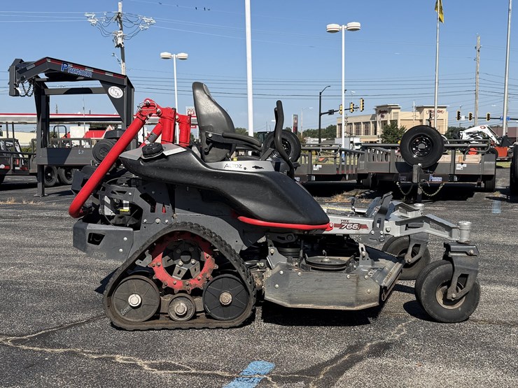 2022-altoz-trx766i-zero-turn-mower-66"-deck-image-1