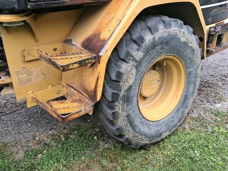 2002-caterpillar-906-image-16