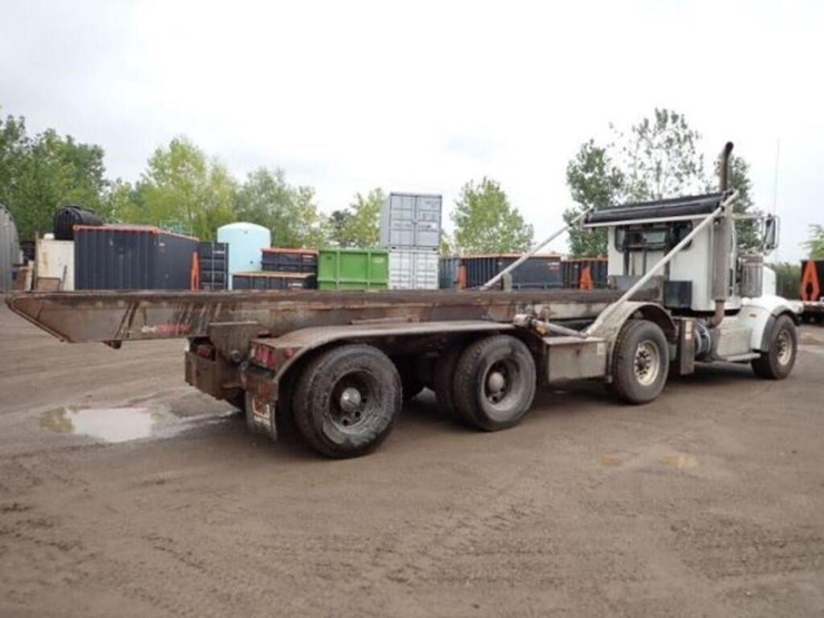 2015-peterbilt-367-image-2