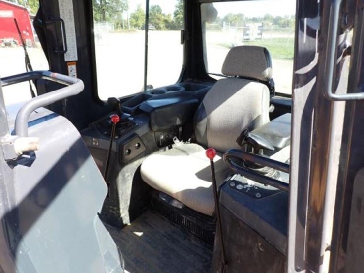 2016-deere-650k-xlt-image-18