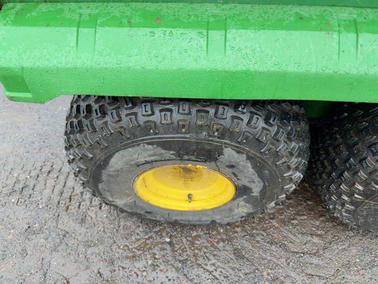 john-deere-gator-image-9