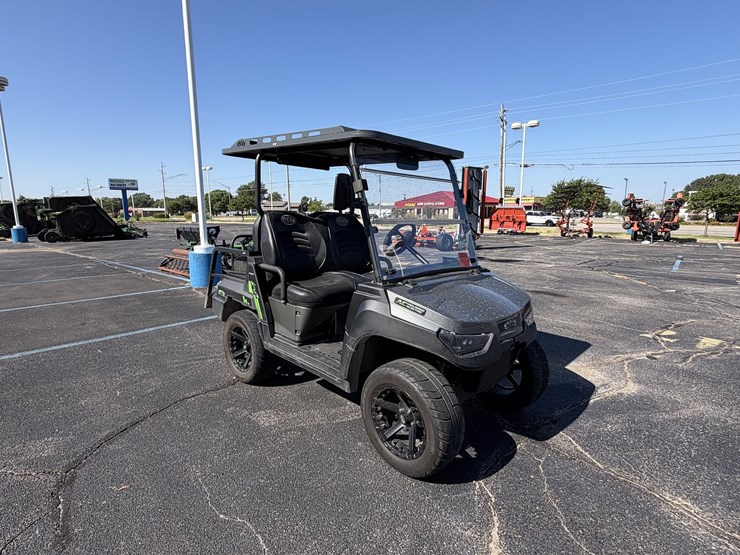 envy-nv4-neighborhood-vehicle-image-3