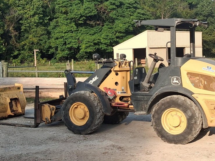 2015-deere-204k-image-3