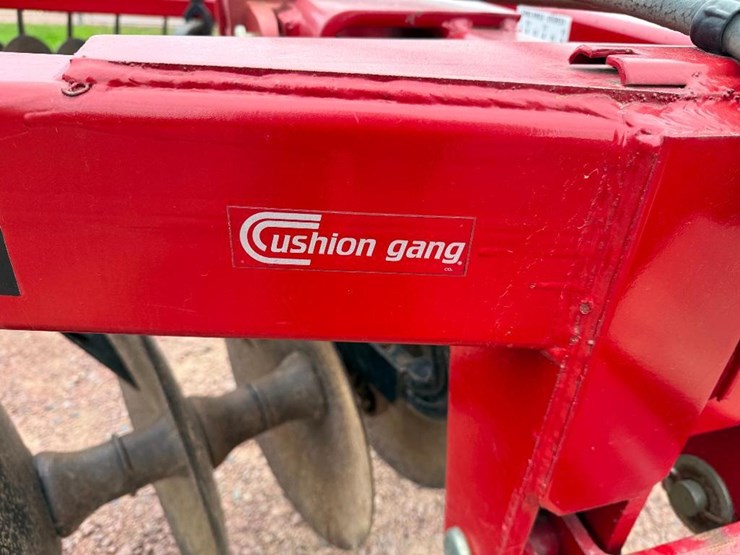 case-ih-3800-image-22