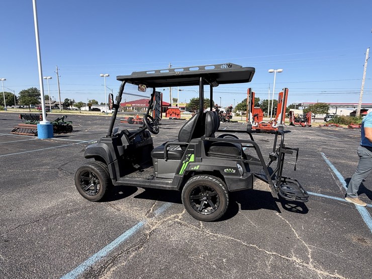 envy-nv4-neighborhood-vehicle-image-31