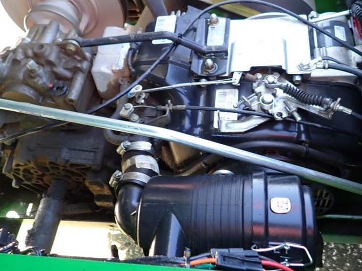 2012-john-deere-gator-image-9