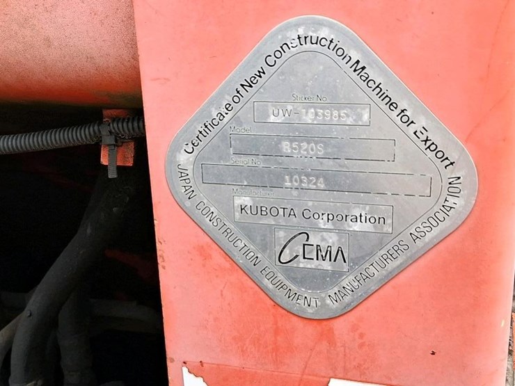 2005-kubota-r520s-image-7