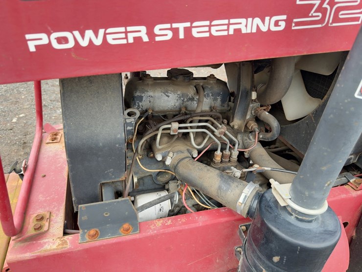 toro-groundsmaster-325d-image-12