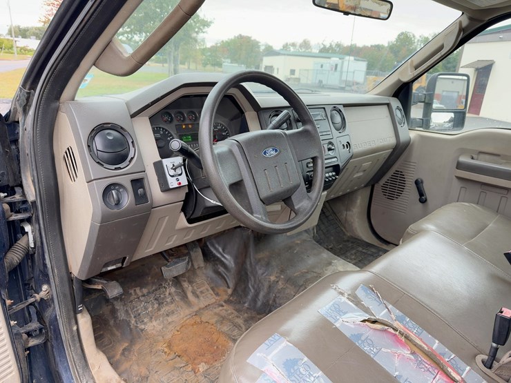 2008-ford-f350-xl-image-17