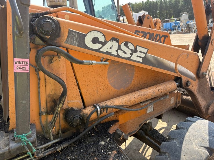 2006-case-570m-xt-image-16