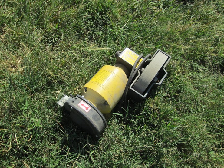 #50117-•-wet/dry-grinder-2207181431109-inv#50117-image-1