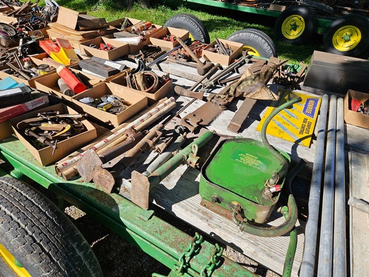 #8000-•-live-on-the-ground-only-items-image-64