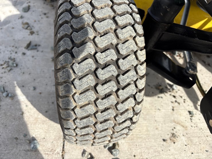 john-deere-x300-image-31