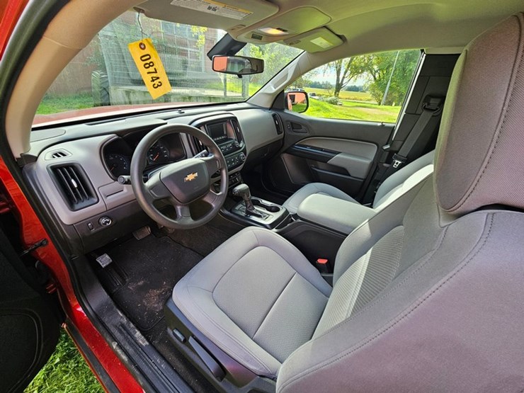2016-chevrolet-colorado-image-16