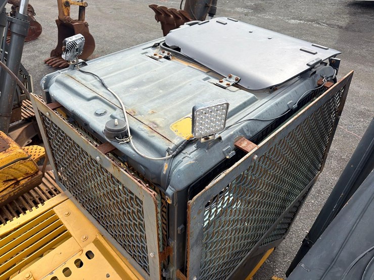 deere-225d-lc-image-21