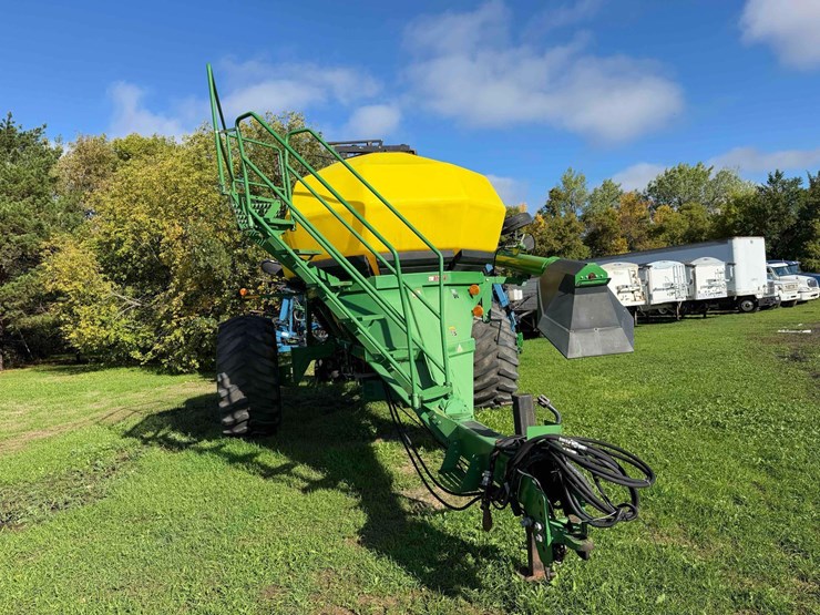 john-deere-1900-image-8