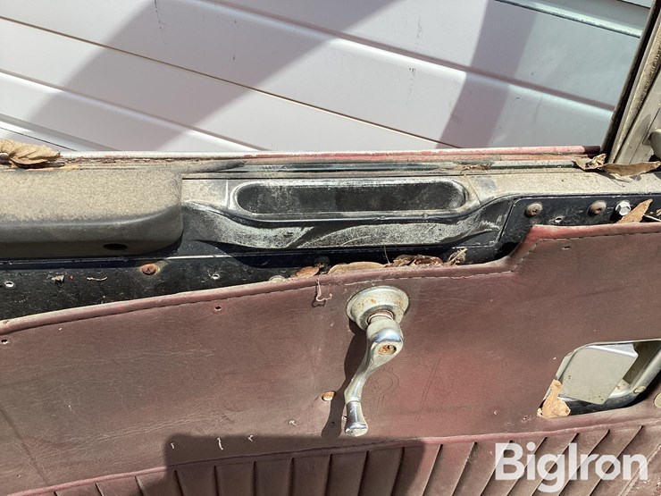 1984-kenworth-driver-side-bottom-latch-handle-door-image-16