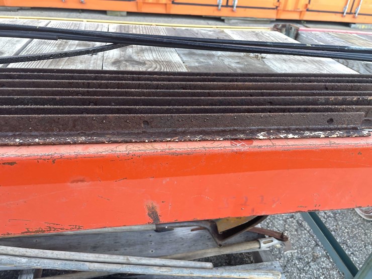 #4091-•-1-1/4"-angle-steel-(04)-image-4
