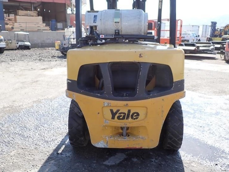 2006-yale-glp080vxngse090-forklift-image-11