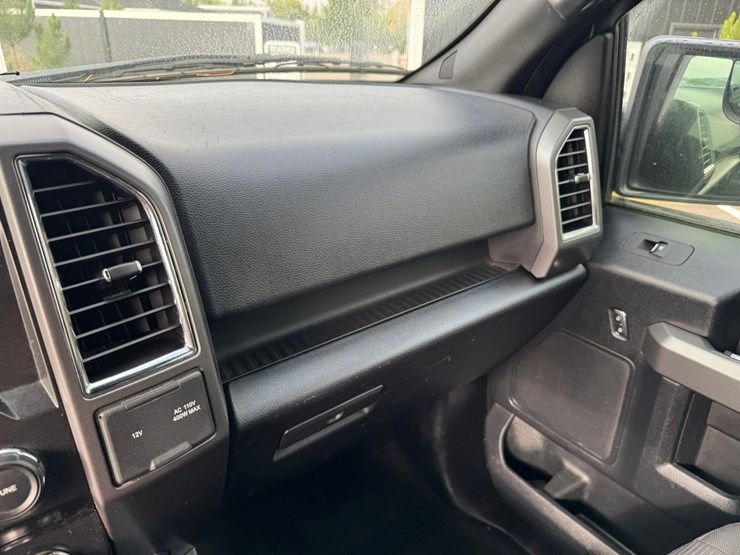 2015-ford-f150-xlt-image-33