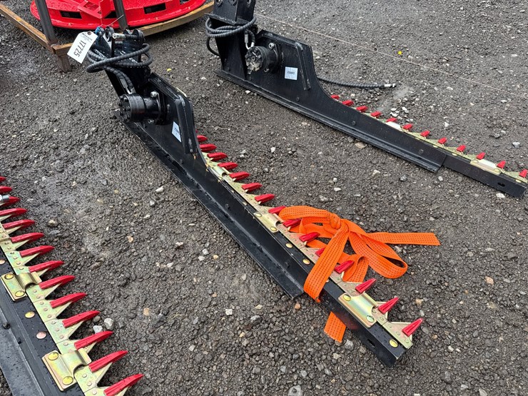 #6067-•-60"-mini-excavator-sickle-bar-mower-image-4