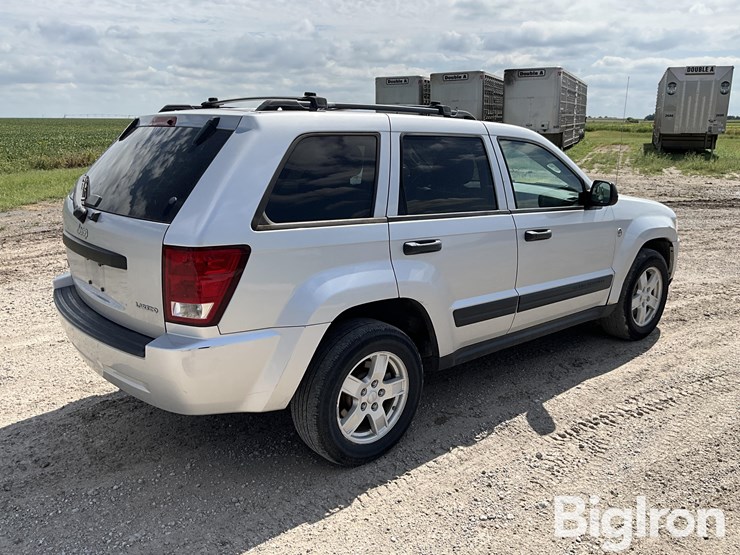 2005-jeep-grand-cherokee-laredo-image-5