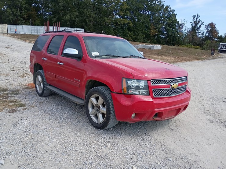2013-chevrolet-tahoe-image-13