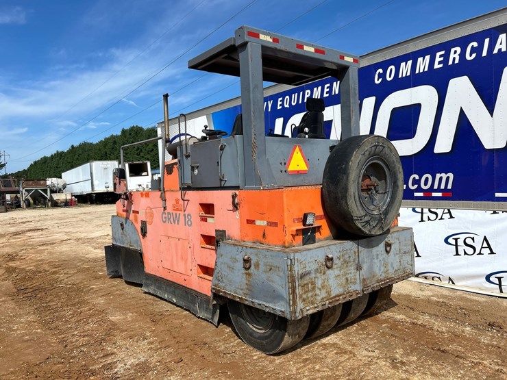 2001-hamm-grw18-image-3