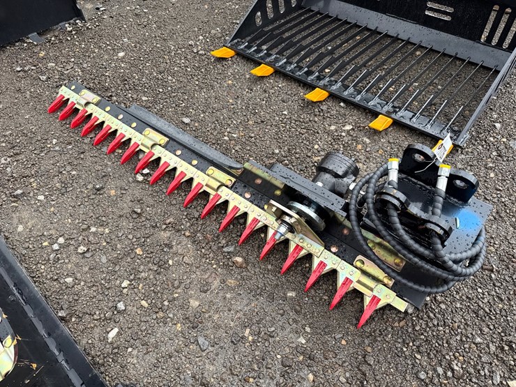 #6068-•-60"-mini-excavator-sickle-bar-mower-image-2