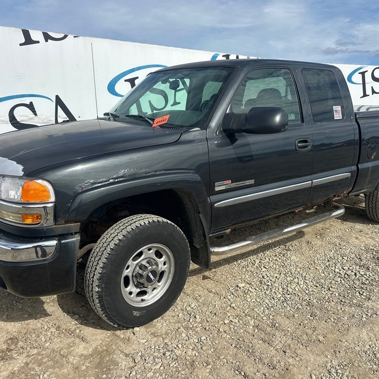 2005 GMC SIERRA 2500