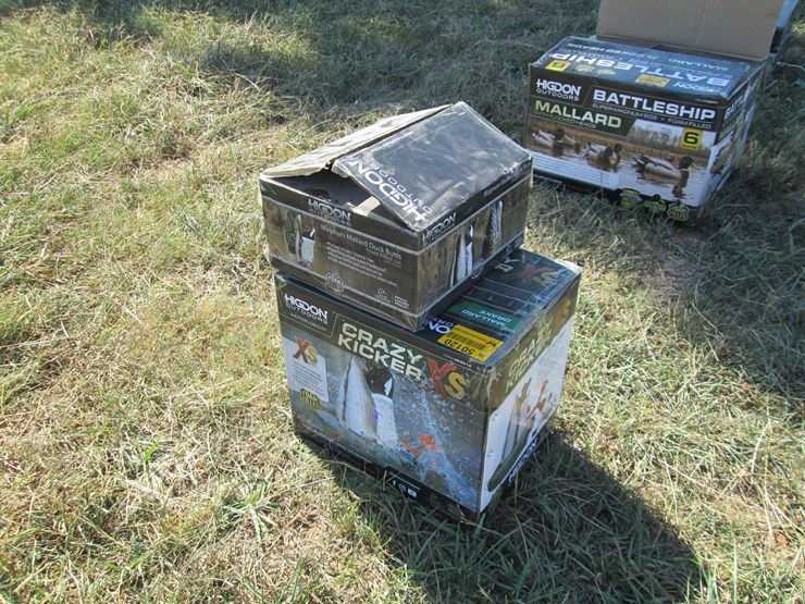 #50120-•-unused-higdon-outdoors-motion-decoy-&-magnum-mallard-duct-butts-inv#50120-image-1