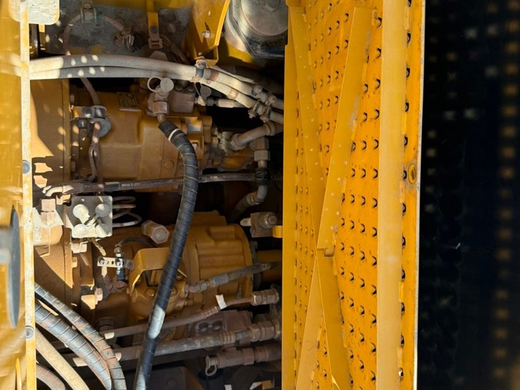 2017-caterpillar-988k-image-114