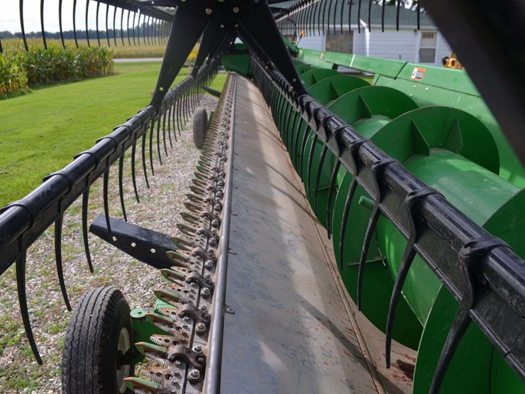 2016-john-deere-630f-image-4