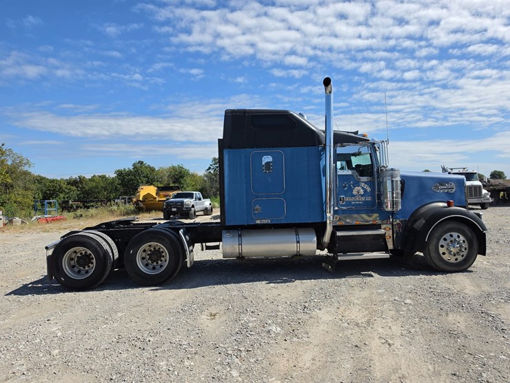 2003-kenworth-w900-image-24