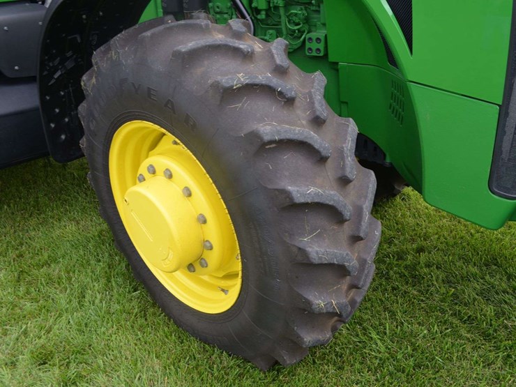 2011-john-deere-r-image-32