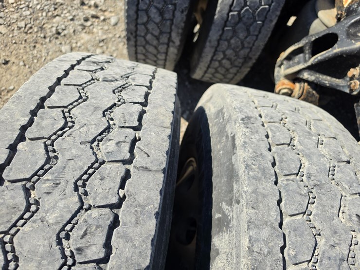2018-kenworth-t800-image-124